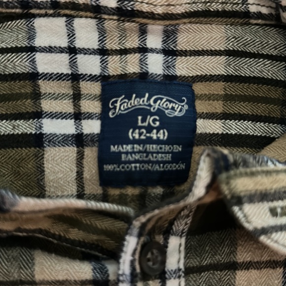 Vintage Men’s Flannel - Picture 2 of 2